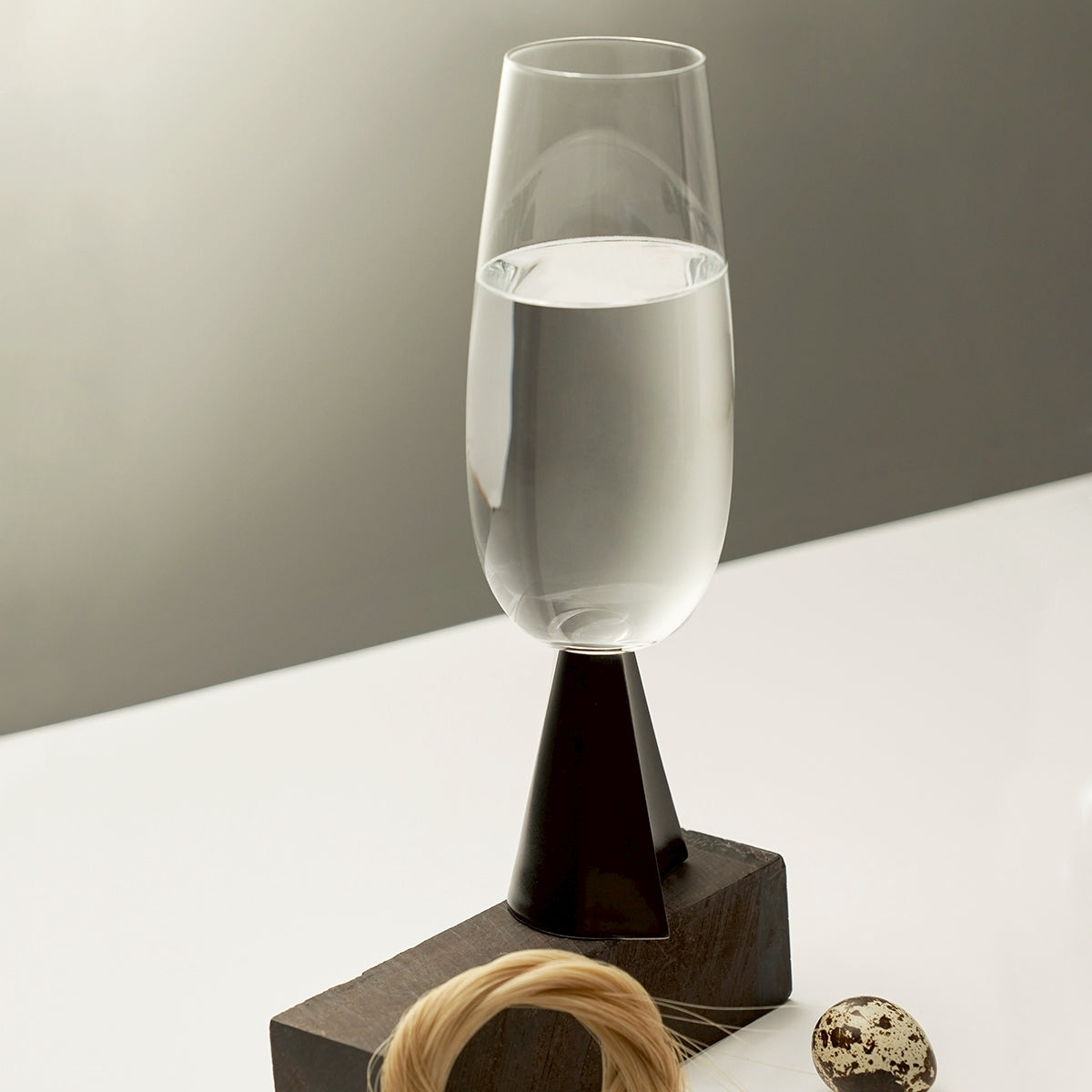 Konten 黑蹄杯 Black Slim Hoof Flute