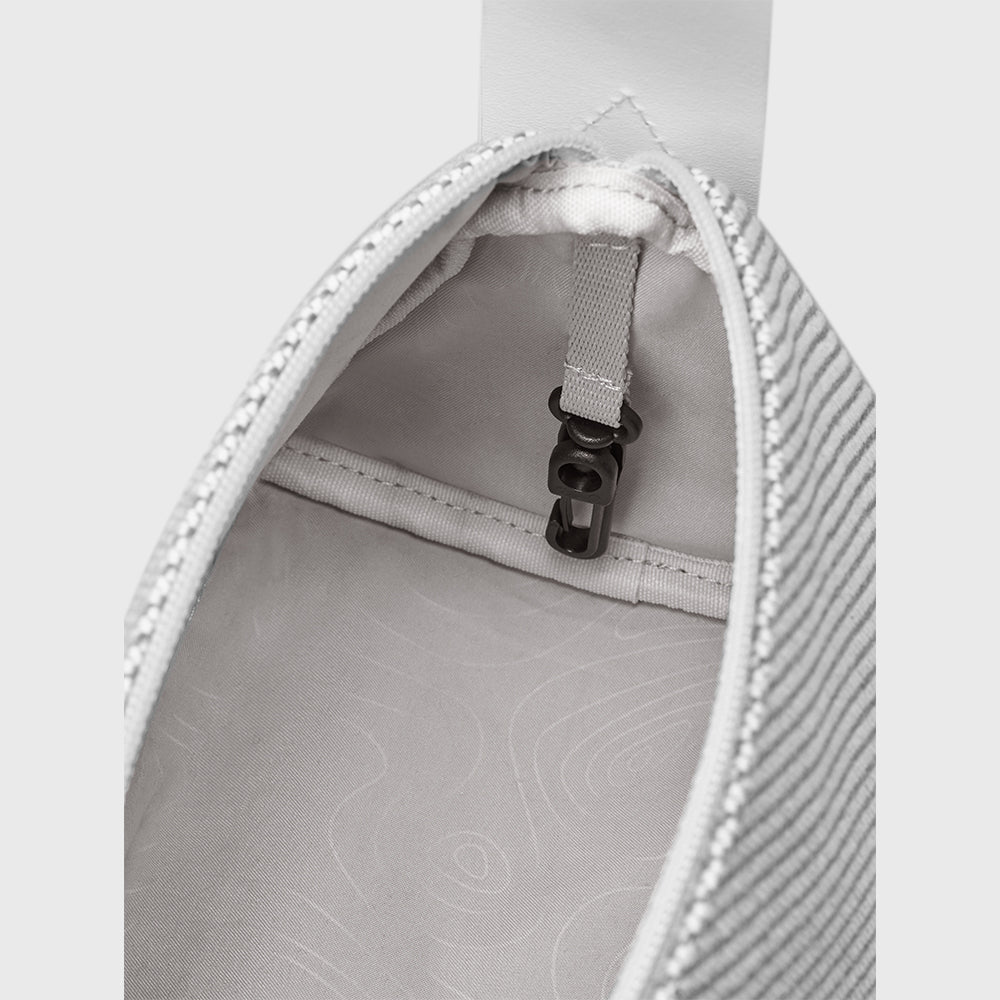 AMANITA CROSSBODY BAG 2 / DIATOM 斜背包 硅藻灰