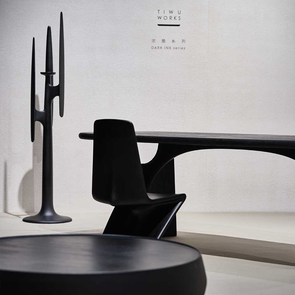 Chuan Cloth Hanger