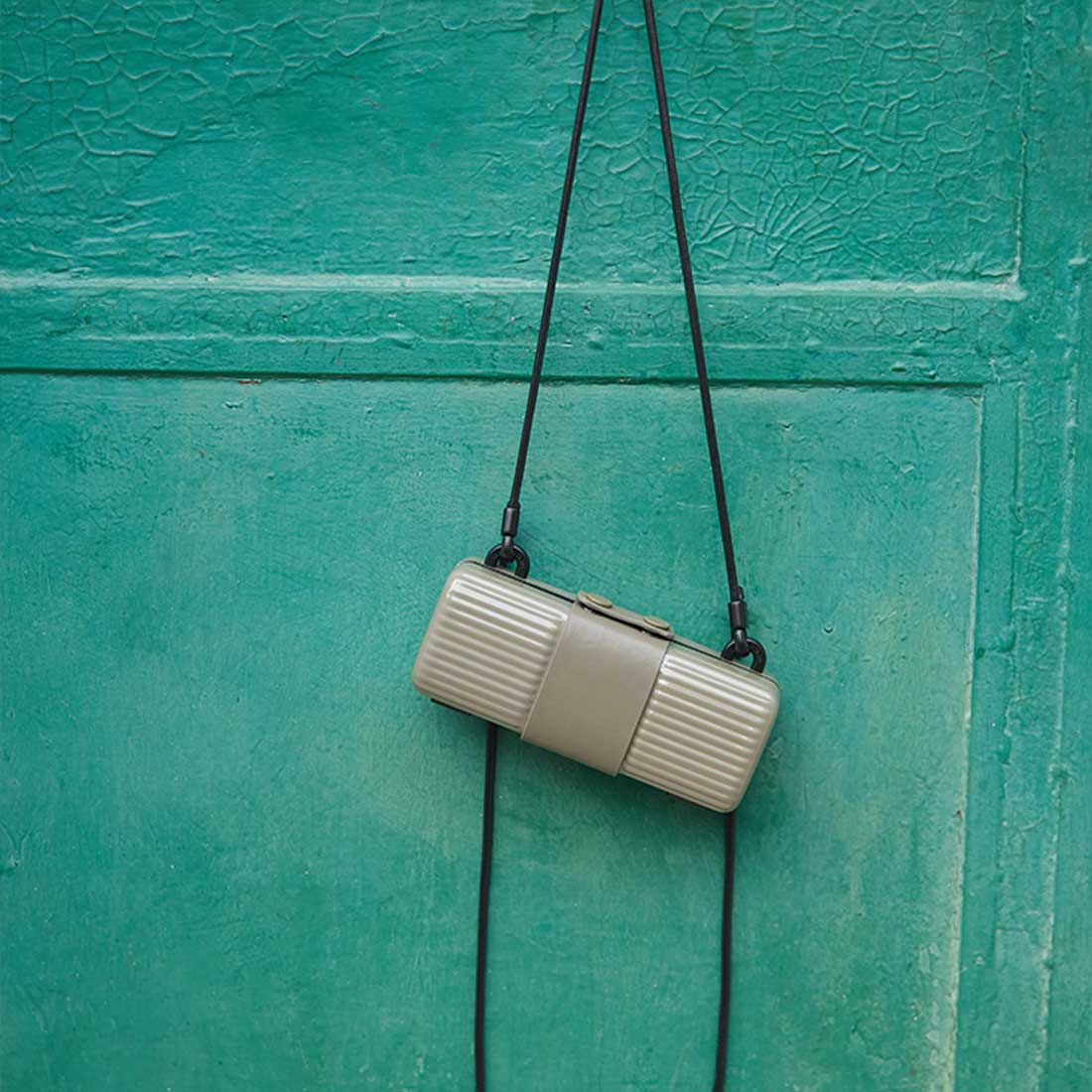 PISTACHIO GLASSESCASE / PLAIN GREY 開心果眼鏡盒 平原灰