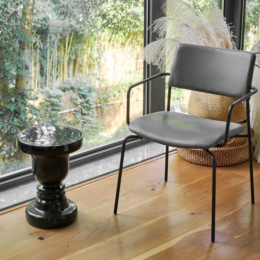 Face Stool