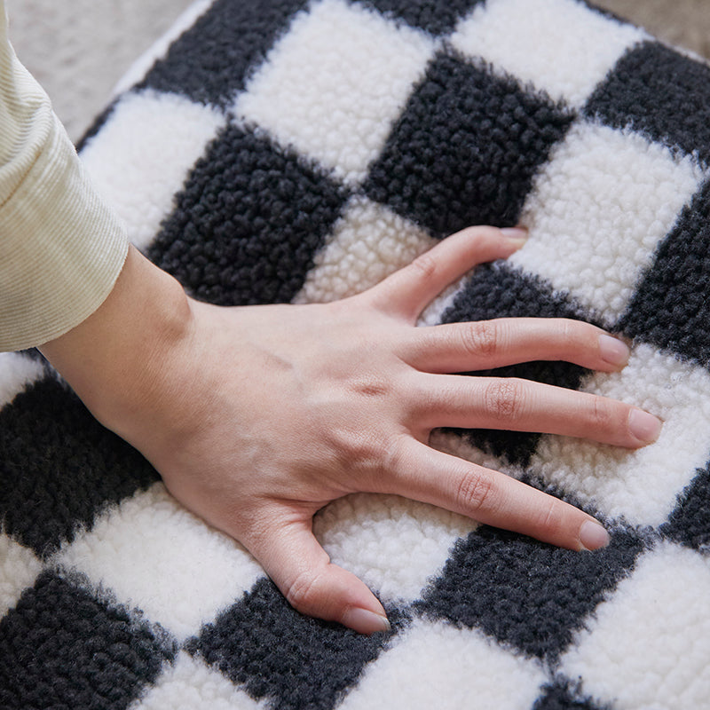 Chessboard Cushion 棋盤抱枕