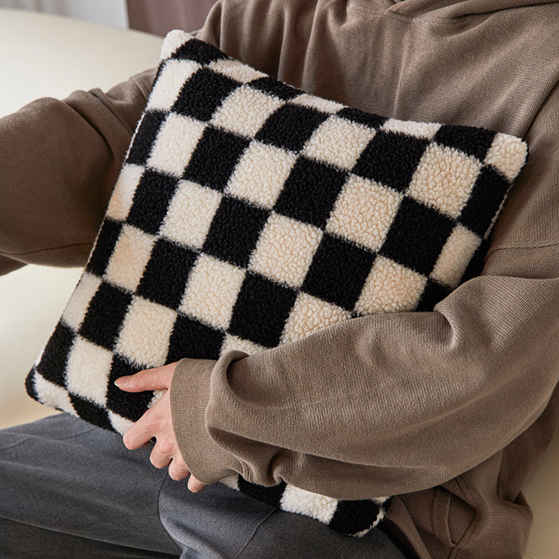 Chessboard Cushion 棋盤抱枕