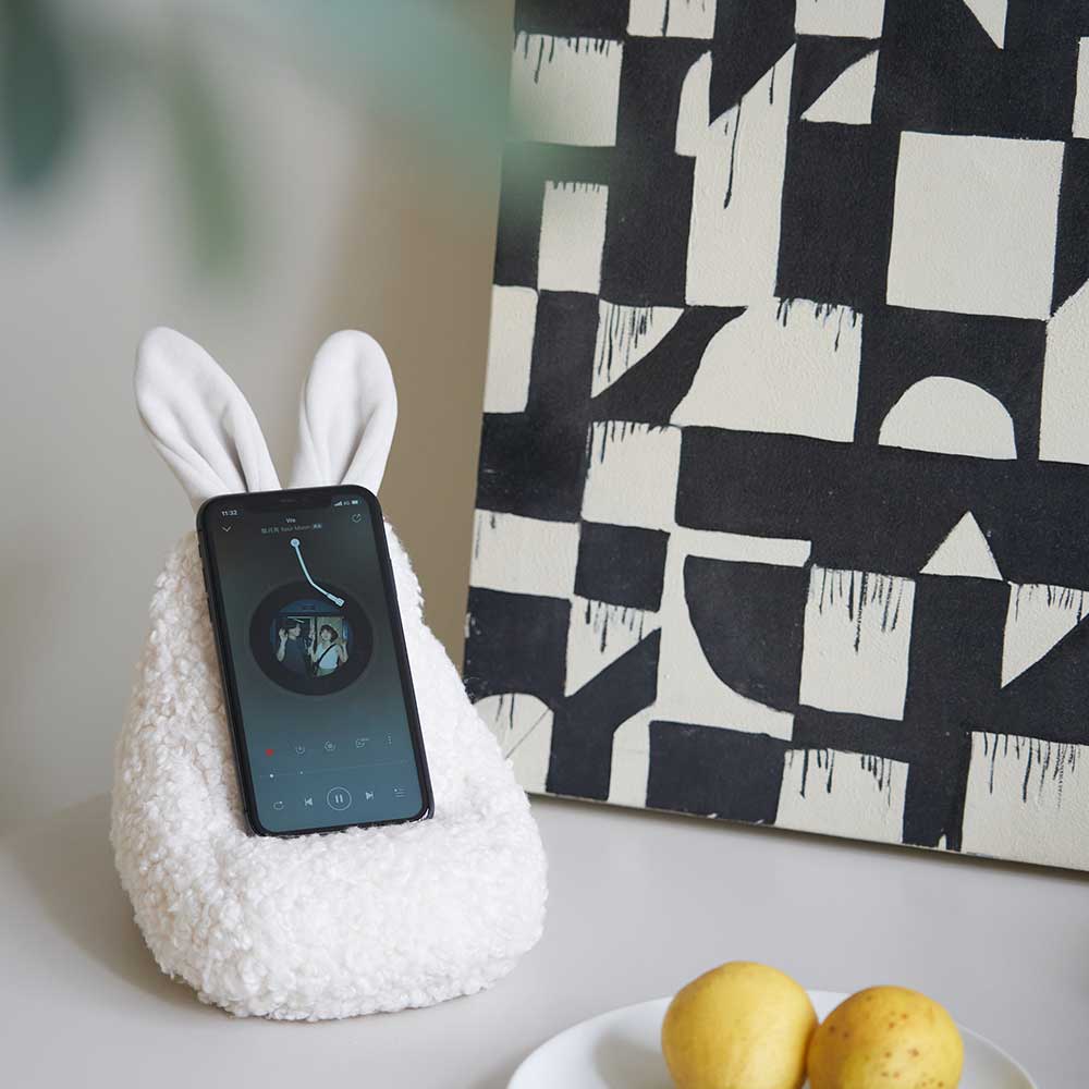 Stand-up Rabbit Phone Stand