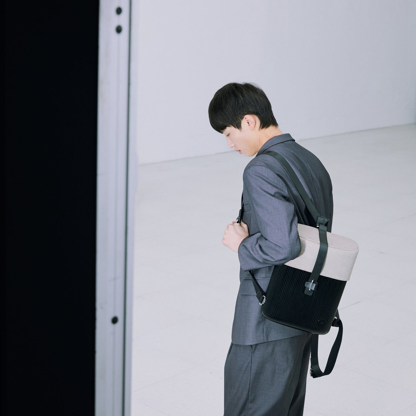 PISTACHIO BACKPACK / CHARCOAL